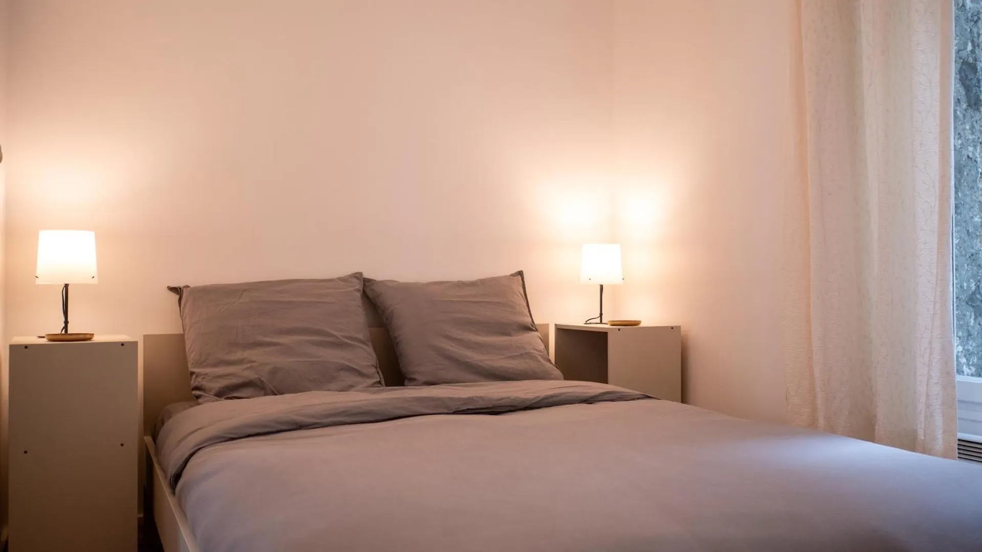 Appartamento Appartement A 5 Mins Tour Effeil Parigi
